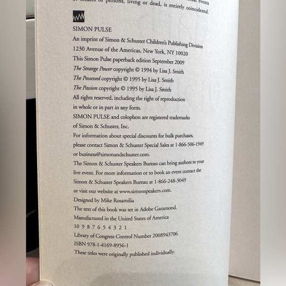 📚 Best Selling The Night Vision Series - Dark Visions by L.J. Smith Book - Picture 6 of 16